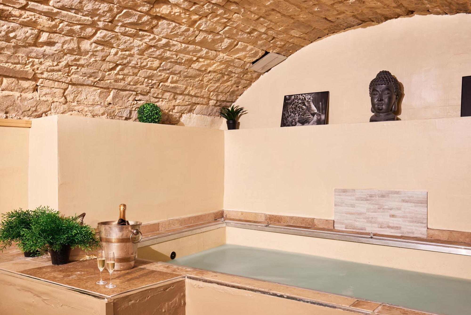 Suite Lovespa Coligny Exteriör bild